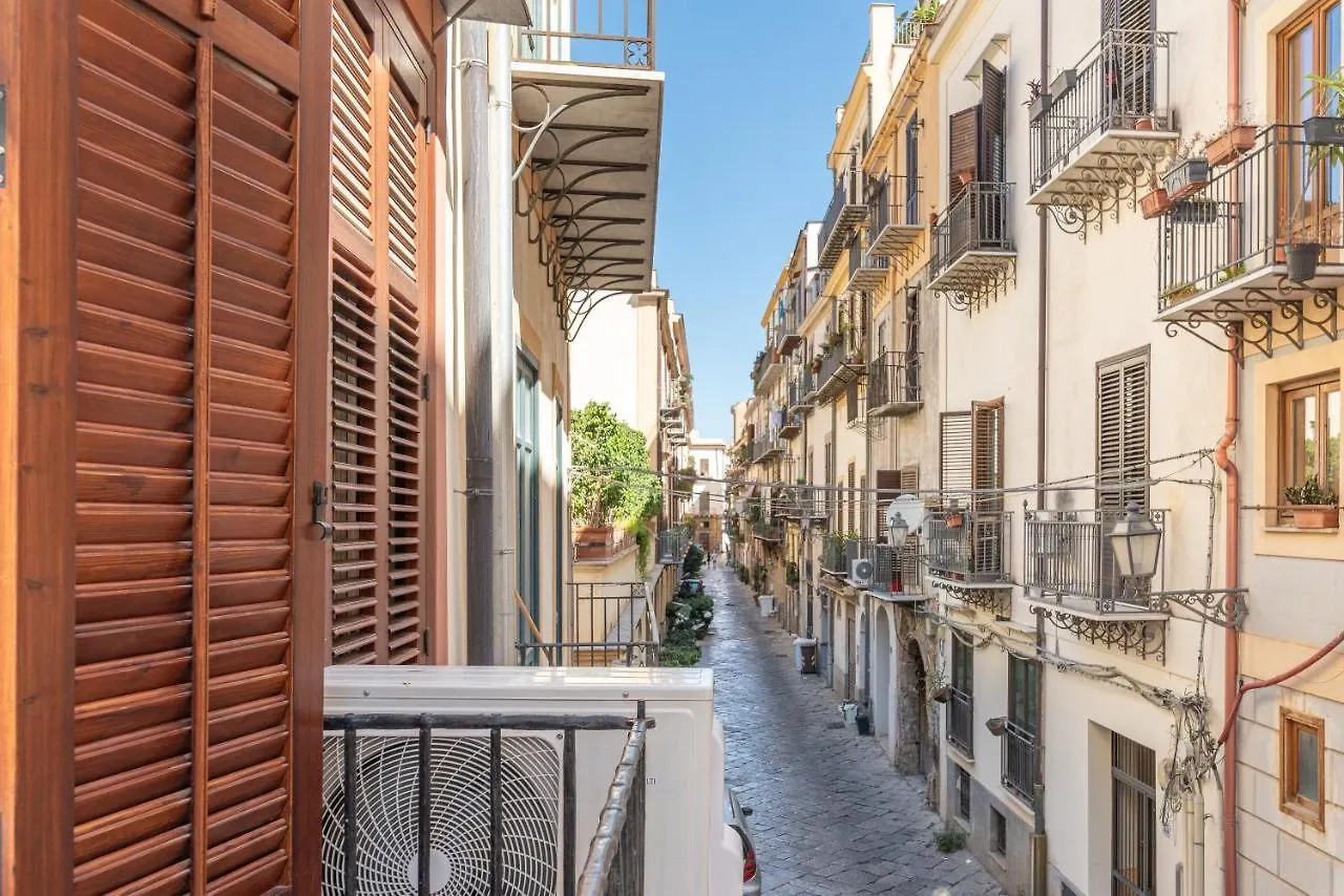 Vetriera 22 Apartment Palermo